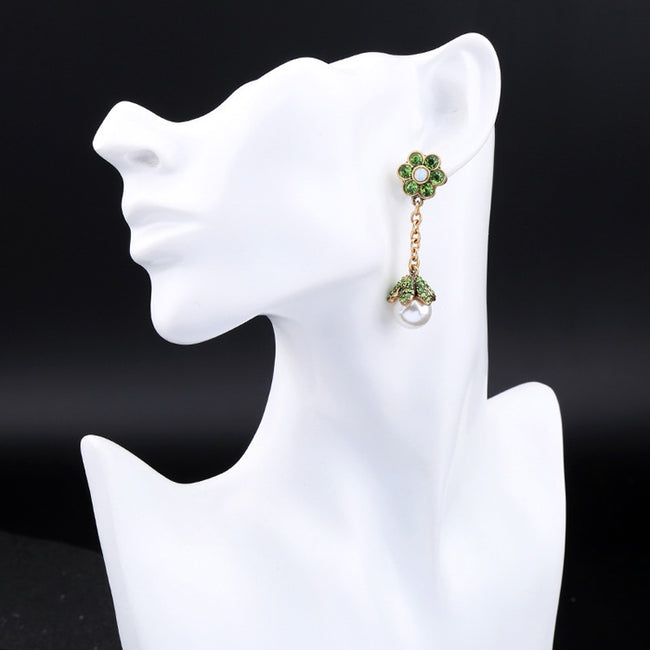 VINITA - Vine Pearl Earrings